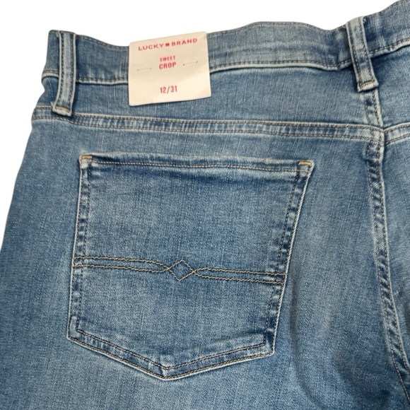 LUCKY BRAND Sweet Mid Rise Crop Jean Denim Advanced Stretch Light Wash NWT 12/31 - Picture 8 of 16